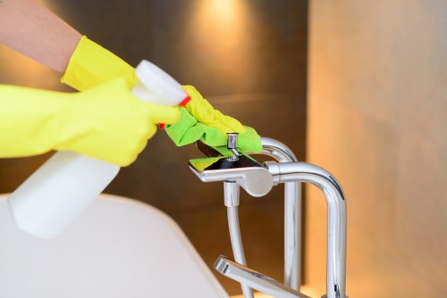 Detailed builders clean for a refurbished Wimbledon kitchen and living space